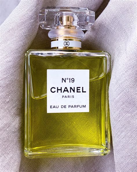 chanel 18 perfume price|chanel 19 perfume offers.